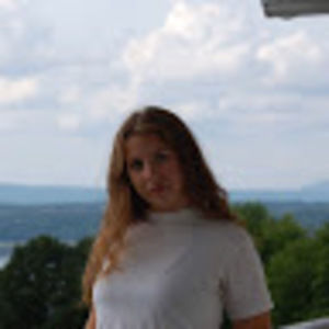 Meet your Posher, Chloe